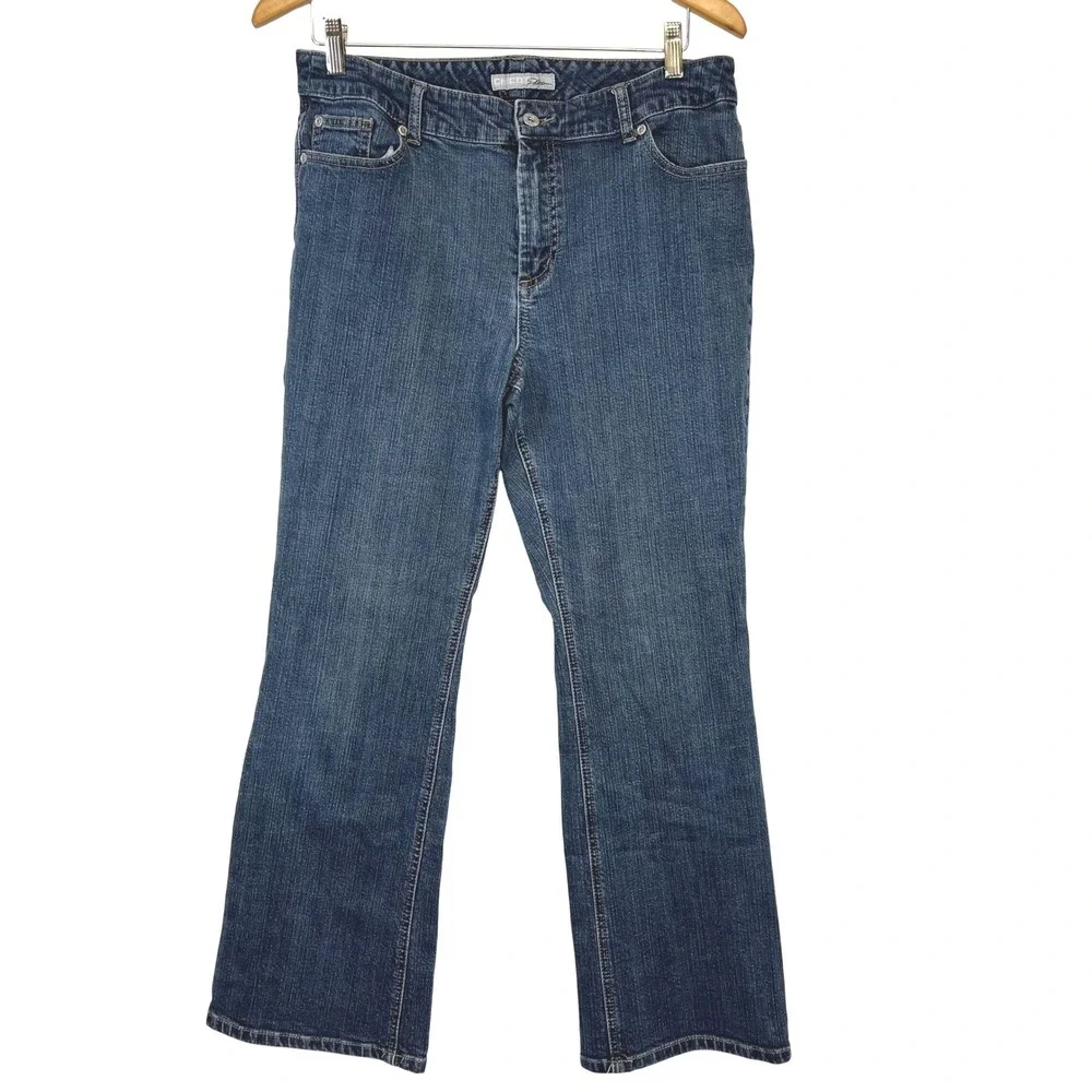 Chicos Platinum Denim Jeans Size 2 (Large) Short High Rise Stretch‎ Flare Blue